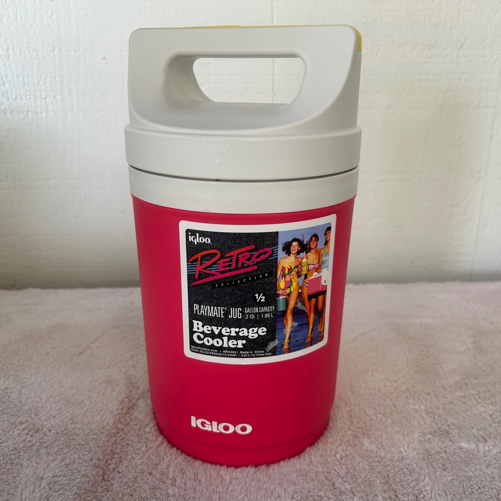 Igloo Retro Playmate Jug 1/2 Gallon Watermelon Sunshine Yellow Beverage Cooler